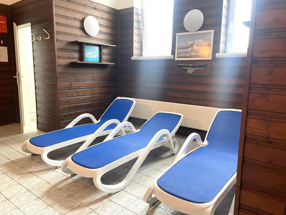 Schicke Fewo 150M Vom Strand Kostenlos Wlan Grosses Schwimmbad Sauna Cuxhaven Esterno foto