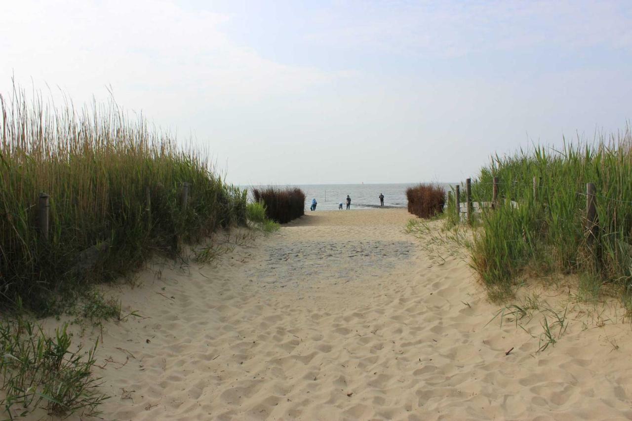 Schicke Fewo 150M Vom Strand Kostenlos Wlan Grosses Schwimmbad Sauna Cuxhaven Esterno foto